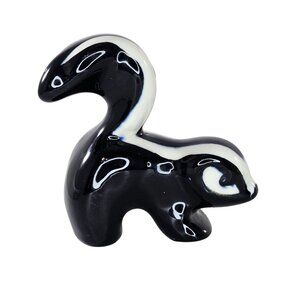 Vintage Ceramic Walker Potteries Monrovia California Skunk Black White